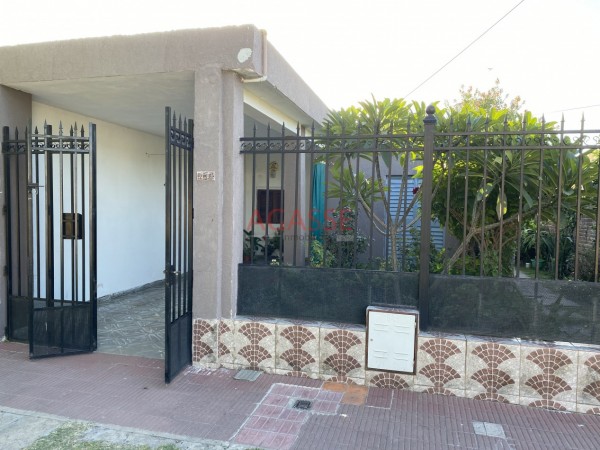 San Agustin calle los ceibos Vendo Casa 2 Dormitorios con amplio fondo