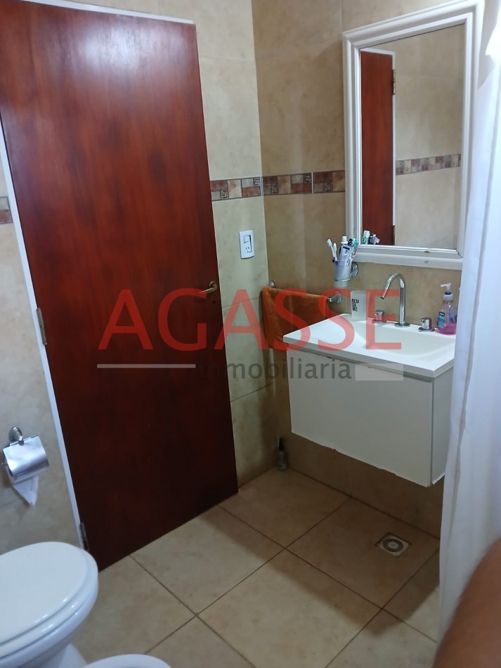 CALLE RANCILLAC VENDO CASA NUEVA DE 2 DORMITORIOS Y DPTO